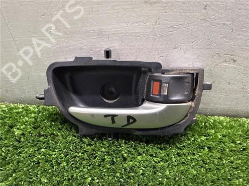 Used Rear right interior door handle Rear right interior door handle TOYOTA YARIS (_P13_) 1.5 (NSP131_) (112 hp) 32690341 32690341