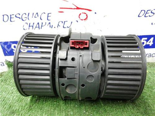 Used Heater blower motor RENAULT MEGANE II (BM0/1_, CM0/1_) 1.5 dCi (BM1F, CM1F) (86 hp) 31897577