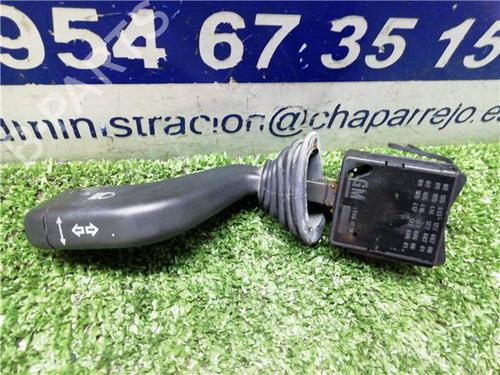 Commutateur VAUXHALL MERIVA A (X03) 1.6 i 16V (100 hp) 31897238
