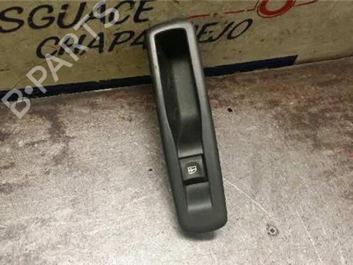 other-renault-megane-ii-bm01_-cm01_-2001-2002-2003-2004-2005-2006-2007-2008-2009-2010-2011-2012-31895460 main image