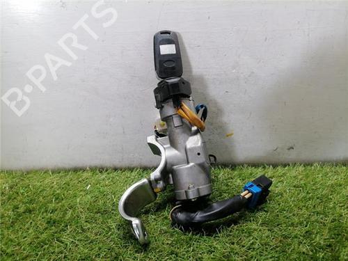 Used Switch Switch KIA CEE'D Hatchback (ED) 2.0 CRDi 140 (140 hp) 33478030 33478030