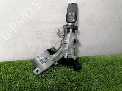 Used Switch Switch OPEL ASTRA J Sports Tourer (P10) 1.7 CDTI (35) (125 hp) 32768367 32768367