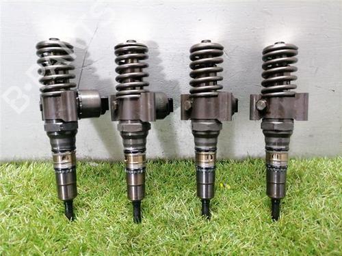 Used Injector MITSUBISHI LANCER VIII (CY_A, CZ_A) 2.0 DI-D (CY8A) (140 hp) 31901620