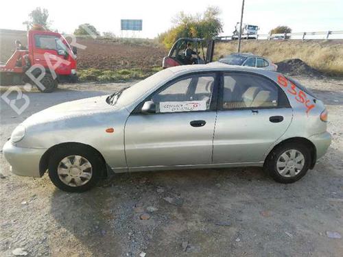 Pièces Détachées Usagées DAEWOO LANOS (KLAT) 1.3 (75 hp) 4409129