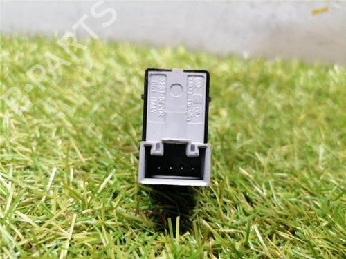 Right rear window switch VW PASSAT B6 (3C2) 1.8 TSI | BP33248695I28 - Image 2