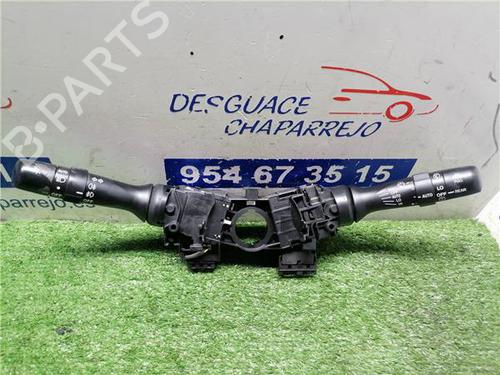 switch-toyota-auris-_e15_-2006-2007-2008-2009-2010-2011-2012-2013-31897907 main image