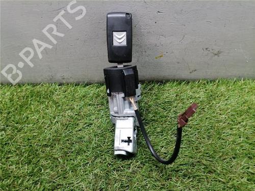 Interruttore CITROËN C3 II (SC_) 1.0 VTi 68 (68 hp) 31935411