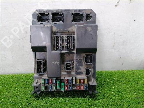 Used Fuse box PEUGEOT 307 SW (3H) 1.6 HDI 110 (109 hp) 32253745
