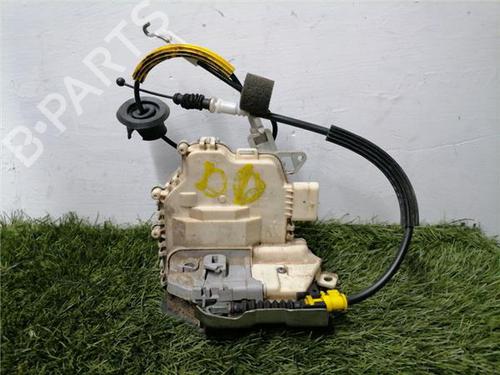 Used Front right lock AUDI Q5 (8RB) 2.0 TDI quattro (170 hp) 31900823