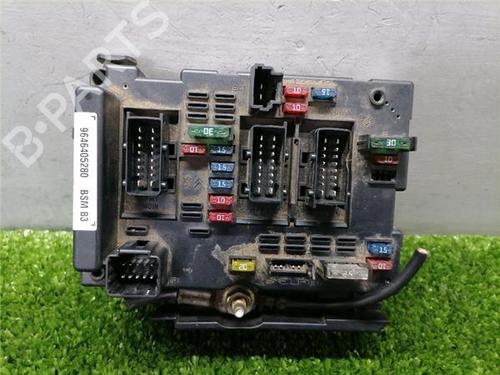 Used Fuse box Fuse box PEUGEOT 406 (8B) 2.0 HDI 90 (90 hp) 33679333 33679333
