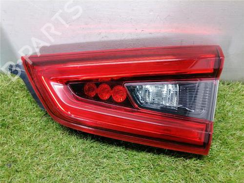 Used Right taillight NISSAN QASHQAI II (J11, J11_) 1.2 DIG-T (115 hp) 31901349