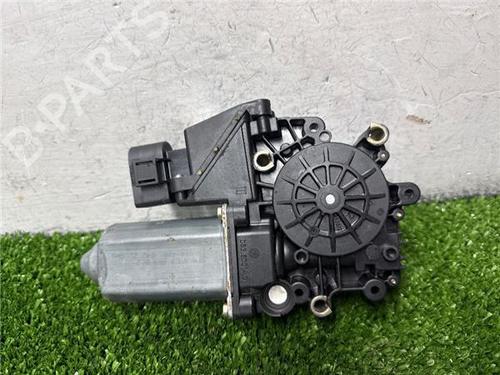 Used Left front window motor AUDI A3 (8L1) 1.9 TDI (100 hp) 32253664