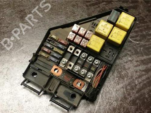 fuse-box-rover-45-i-hatchback-rt-2000-2001-2002-2003-2004-2005-31889124 main image