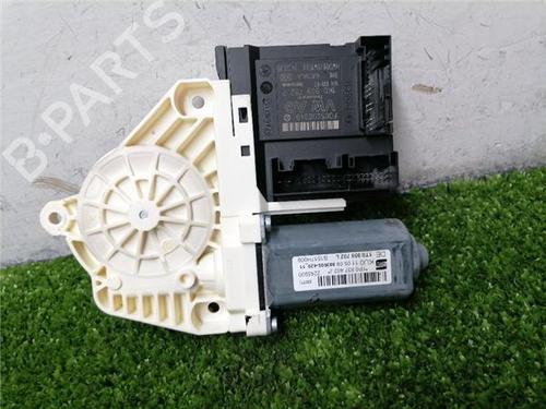 right-front-window-motor-seat-leon-1p1-2005-2006-2007-2008-2009-2010-2011-2012-2013-33415789 main image