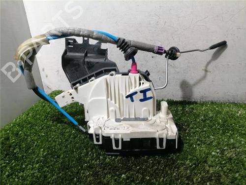 rear-left-lock-mercedes-benz-cla-coupe-c117-2013-2014-2015-2016-2017-2018-2019-33278669 main image