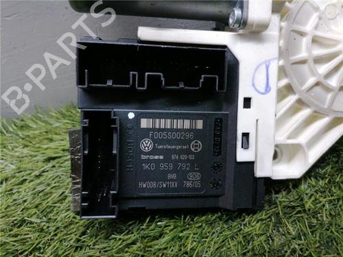 Right front window motor VW PASSAT B6 (3C2) 2.0 TDI 16V | BP33248480E20 - Image 3