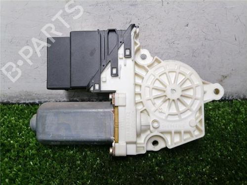 Used Right rear window motor Right rear window motor SEAT TOLEDO II (1M2) 1.9 TDI (110 hp) 35747347 35747347
