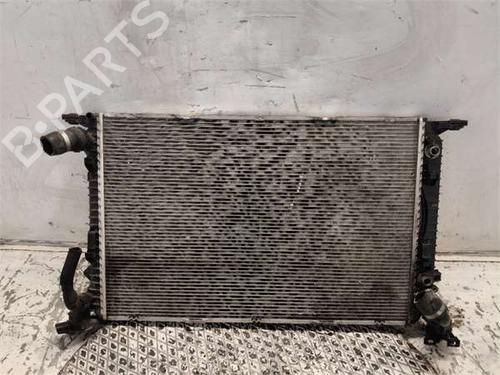 Used Water radiator Water radiator 37061975 37061975