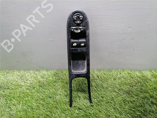 Used Left front window switch Left front window switch CITROËN C3 Picasso (SH_) 1.6 HDI 90 (92 hp) 34641432 34641432