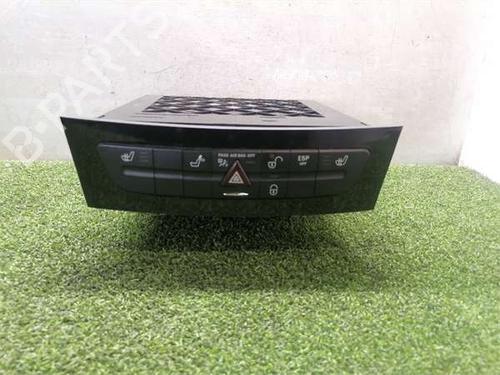 Used Switch Switch MERCEDES-BENZ CLS (C219) CLS 350 (219.356) (272 hp) 40050436 40050436