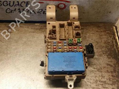 Used Fuse box TOYOTA COROLLA Estate (_E12_) 1.4 D4-D (NDE120_, NDE120R) (90 hp) 31889327