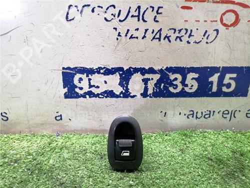 left-front-window-switch-peugeot-1007-km_-2005-31899735 main image