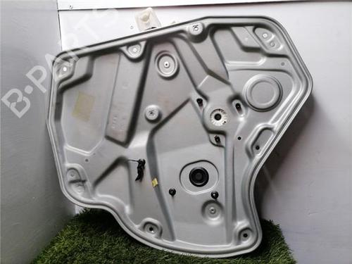 BP31900846O1 main image