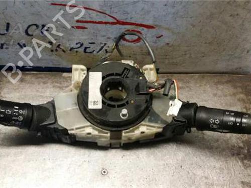 switch-nissan-almera-tino-v10-1998-1999-2000-2001-2002-2003-2004-2005-2006-31895762 main image