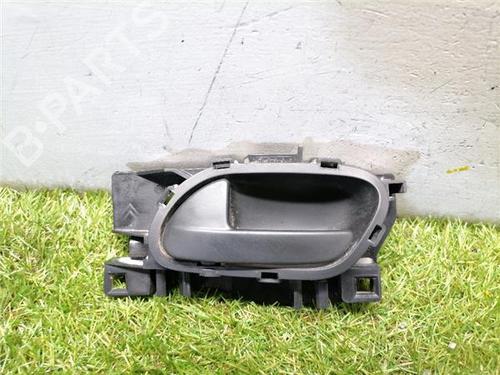 Used Front left interior door handle PEUGEOT EXPERT Van (V_) 1.6 BlueHDi 95 (95 hp) 31911474