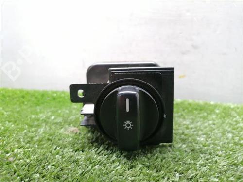 Used Switch Switch MERCEDES-BENZ A-CLASS (W169) A 150 (169.031, 169.331) (95 hp) 35796753 35796753