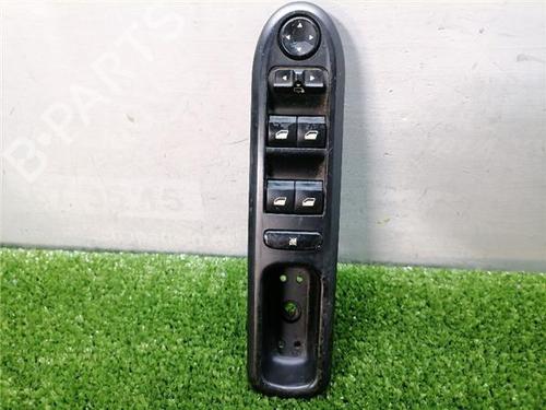 Used Left front window switch Left front window switch PEUGEOT 407 (6D_) 2.0 HDi 135 (6DRHRH, 6DRHRE, 6DRHRG, 6DRHRJ) (136 hp) 33415758 33415758