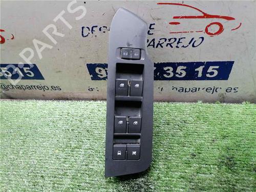 left-front-window-switch-chevrolet-captiva-c100-c140-2006-31899209 main image