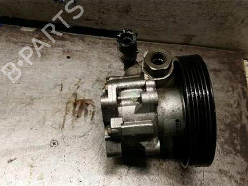 Pompe de direction assistée LANCIA ZETA (22_) 2.0 JTD (220.AR5, 220.AN5) (109 hp) 31889429