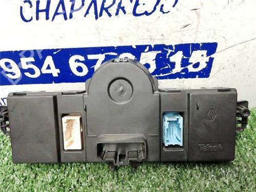 Climate control RENAULT CLIO III (BR0/1, CR0/1) 1.5 dCi (BR17, CR17) | BP31896982I5