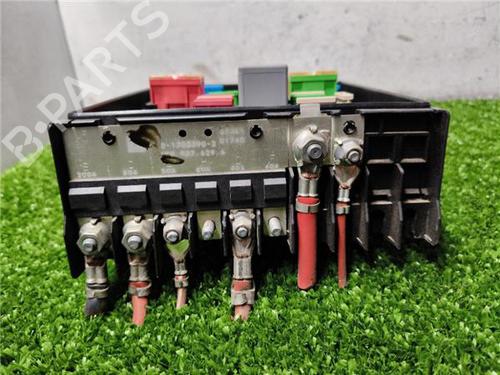 Fuse box SEAT LEON (1P1) 1.9 TDI | BP33415781E1 - Image 2