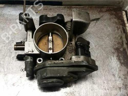 Used Throttle body FORD MONDEO II (BAP) 2.0 i (131 hp) 31895920