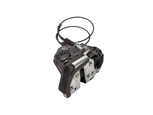 rear-right-lock-toyota-prius-_w3_-2008-2009-2010-2011-2012-2013-2014-2015-2016-32053460 main image