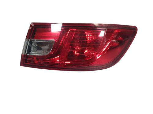 right-taillight-renault-clio-iv-bh_-2012-2013-2014-2015-2016-2017-2018-2019-2020-2021-32052067 main image