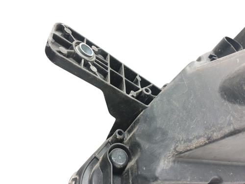 Right headlight PEUGEOT BOXER Van 2.0 BlueHDi 130 | BP38240195C29 - Image 3