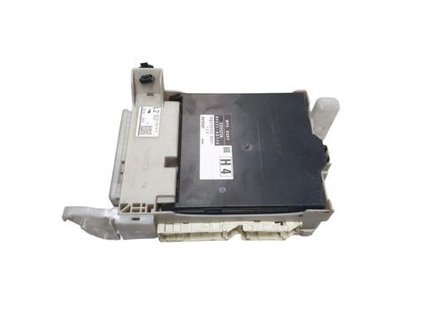 Used Electronic module TOYOTA YARIS (_P13_) 1.5 Hybrid (NHP130_, NHP130) (101 hp) 32056322