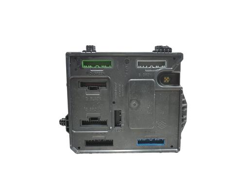 Used Fuse box RENAULT MEGANE III Hatchback (BZ0/1_, B3_) 1.2 TCe (BZ2B, BZ11) (116 hp) 32055723