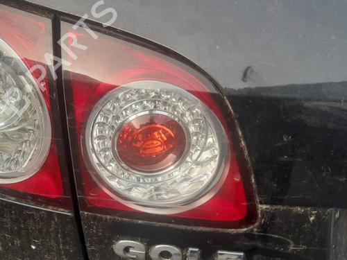 Feu de coffre gauche VW GOLF PLUS V (5M1, 521) [2004-2013]  32048474