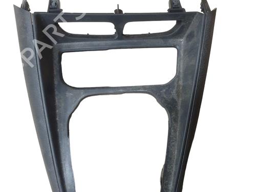 Console central FORD TOURNEO COURIER B460 MPV 1.0 EcoBoost (100 hp) 32055384