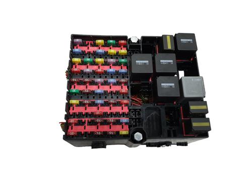 Used Fuse box FORD FIESTA V (JH_, JD_) [2001-2014]  32052846