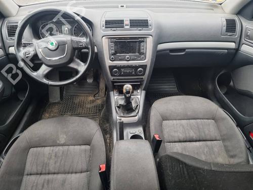 Armrest / Center console SKODA OCTAVIA II Combi (1Z5) 2.0 TDI | BP32051470I20 