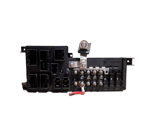 fuse-box-volvo-xc90-i-275-2002-2003-2004-2005-2006-2007-2008-2009-2010-2011-2012-2013-2014-2015-32055681 main image