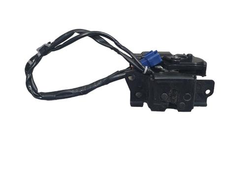 Used Tailgate lock TOYOTA PRIUS (_W3_) 1.8 Plug-in Hybrid (ZVW30, ZVW35) (136 hp) 32053540