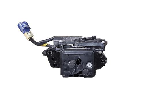Used Tailgate lock TOYOTA YARIS (_P9_) 1.33 VVT-i (NSP90_, NSP90R) (99 hp) 32047623