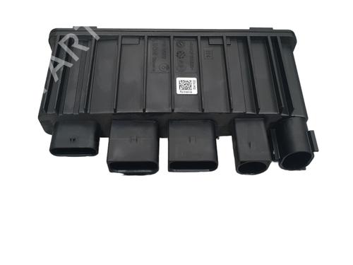 Used Electronic module BMW X1 (F48) sDrive 18 d (150 hp) 32055788