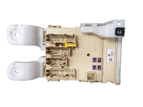 Used Fuse box TOYOTA RAV 4 IV (_A4_) [2012-2019]  32055476